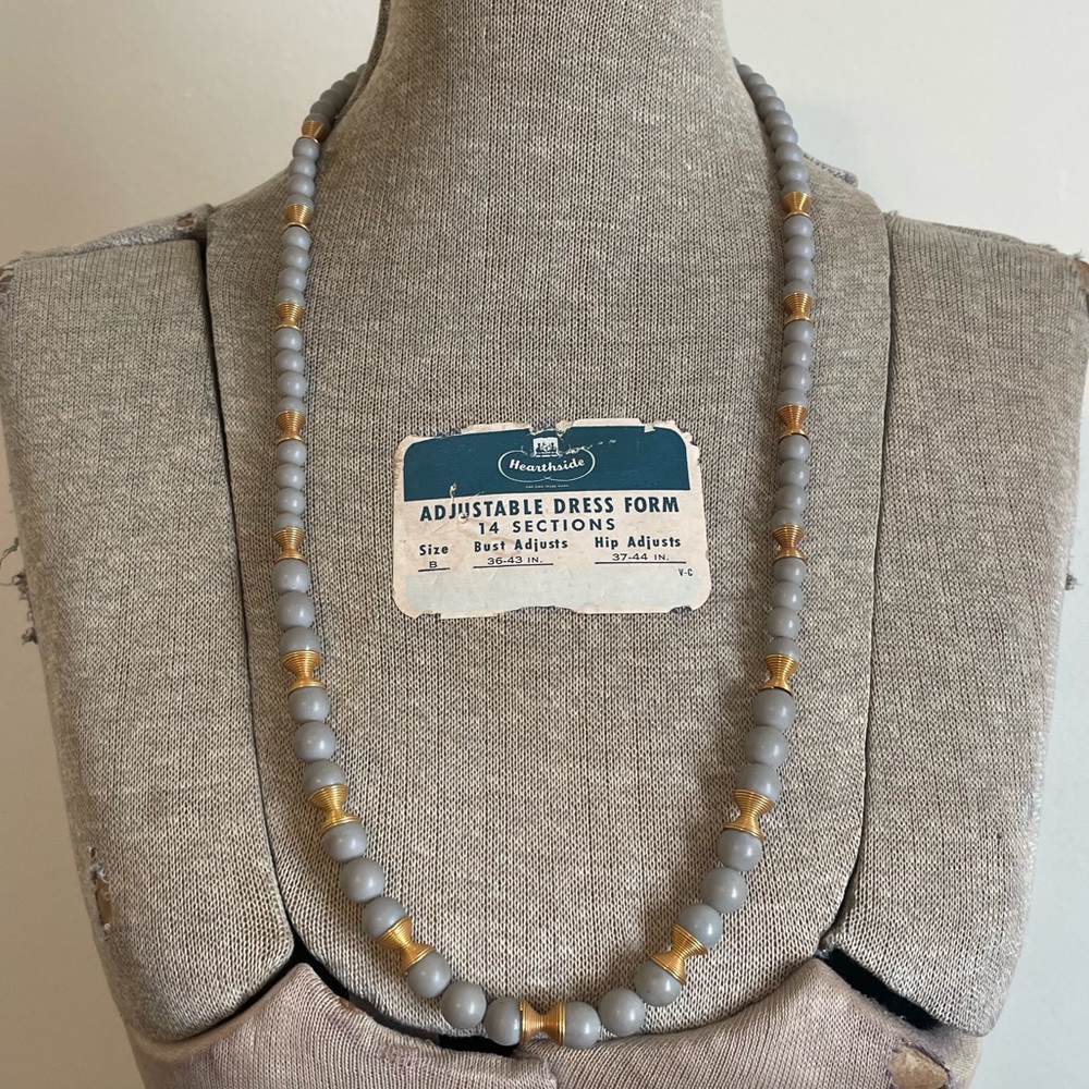 Vintage Grey Gold Beaded Necklace - Picture 4 of 7